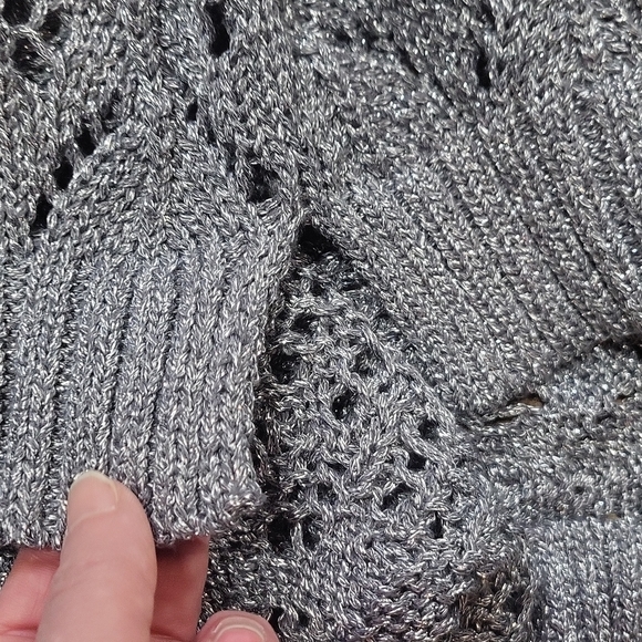 PRESWICK & MOORE Gray Silver Metallic Open Weave Crew Neck Sweater - Picture 5 of 11